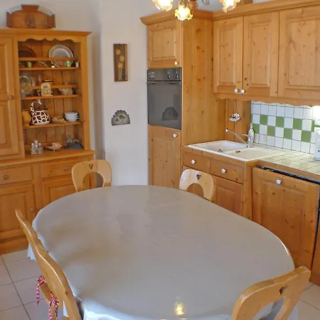 Spacieux Avec Balcon Et Garage A - Fr-1-629-17 *